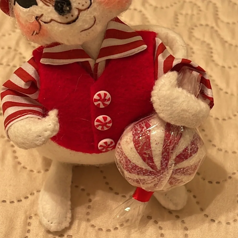 Anna Lee Candy Cane Christmas Mouse - Picture 6 of 7